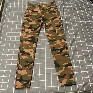 H&M High waisted cargo jeans. Army Fatigue. Size 10. Worn lightly.